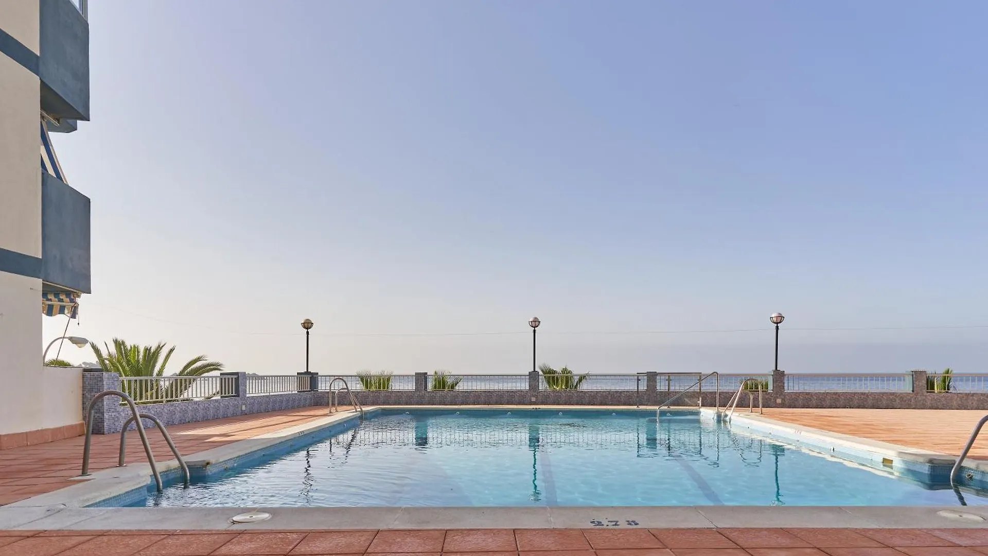Epsilon 2 4F Primera Linea De Playa Almunecar Spain