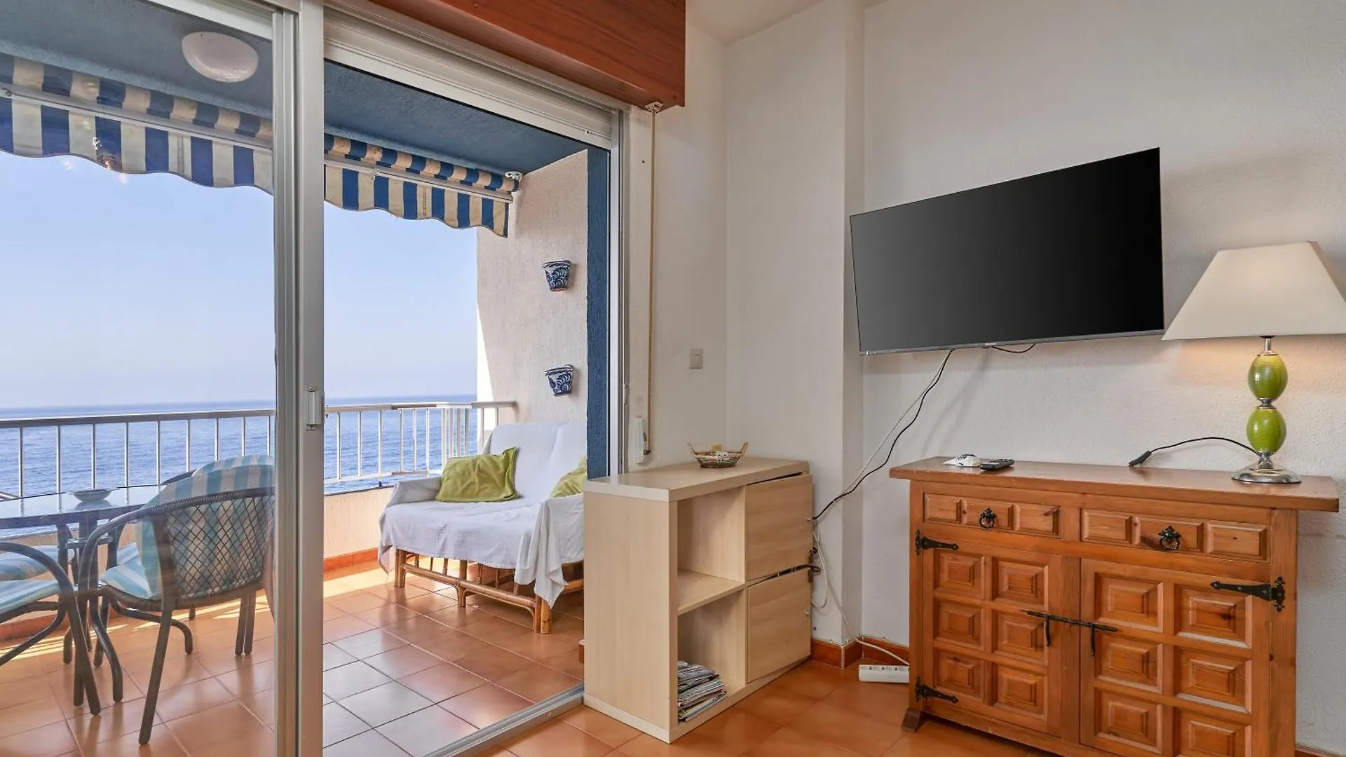 Apartment Epsilon 2 4F Primera Linea De Playa Almunecar Spain